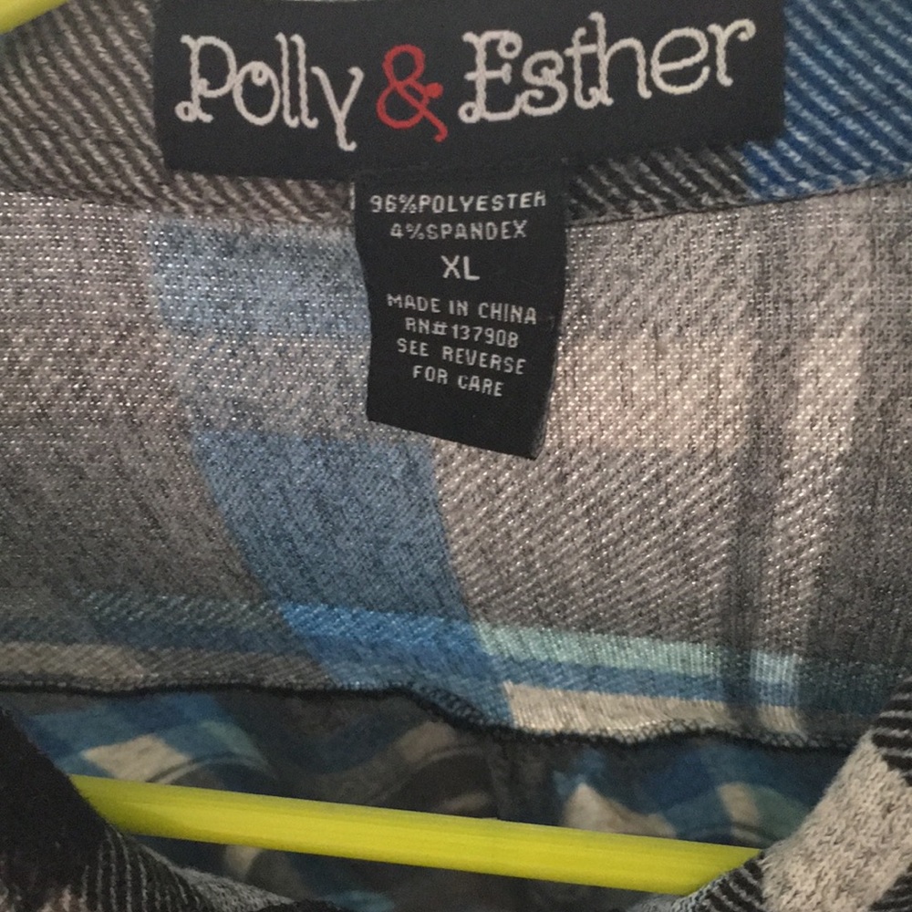 Polly & Esther button up tops - Picture 2 of 5